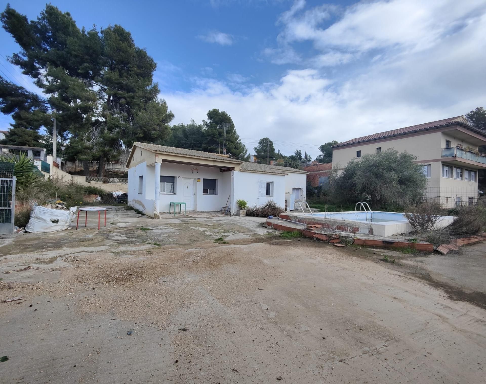 Swimming pool of Houses for sale in Cunit  with Private garden and Community pool