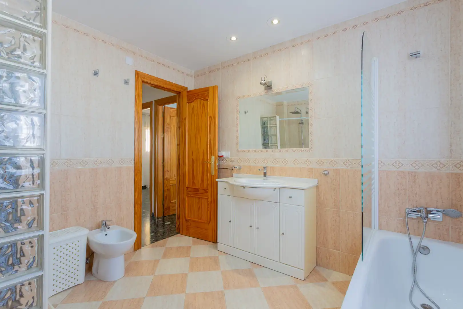Casa a schiera con terrazza in vendita a Peligros, imagen 25