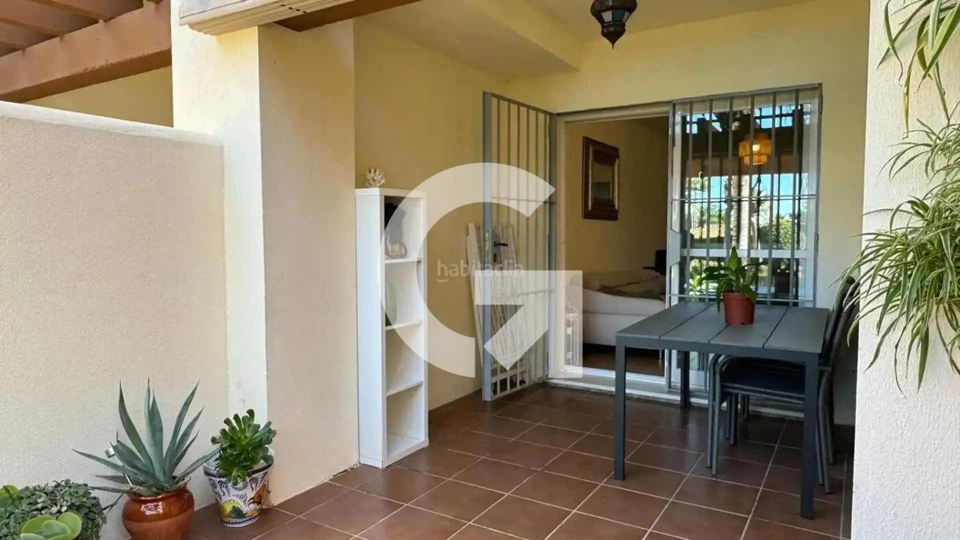 Jardí de Planta baixa en venda en Calafell amb Aire condicionat, Calefacció i Moblat