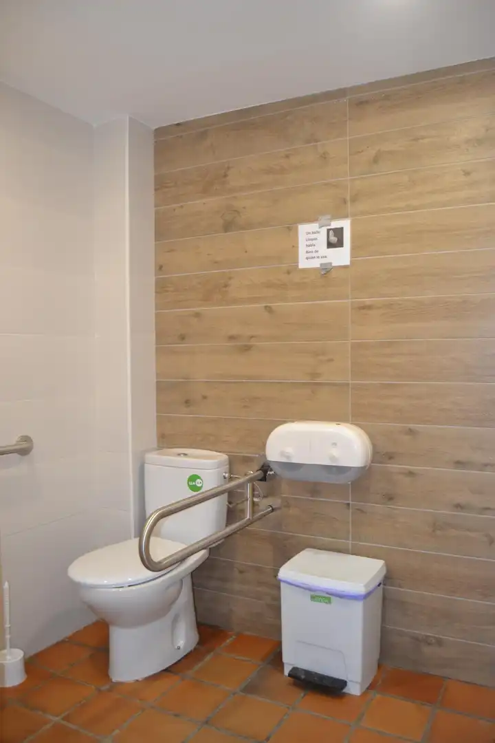 Bathroom of Commercial properties for sale in Aisa