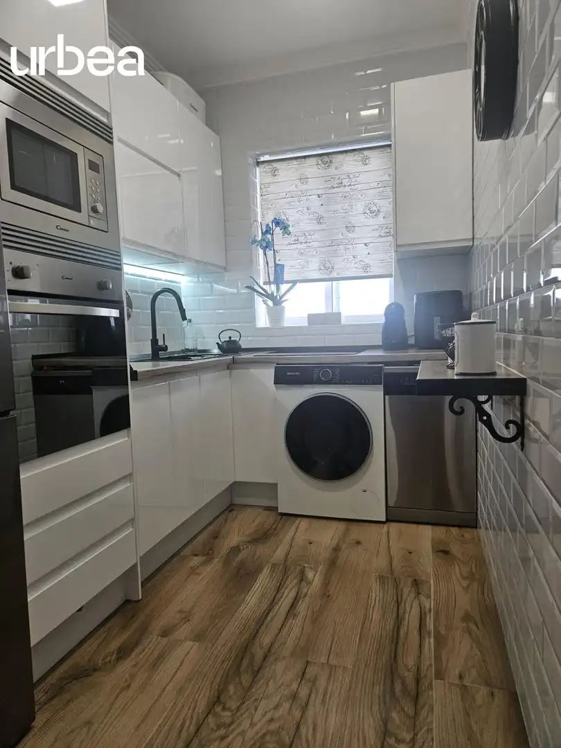Cocina de Piso en venta en Málaga con Aire acondicionado