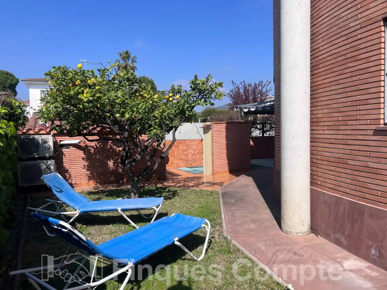 Houses for sale in Calle Montblanc, Roda de Berà