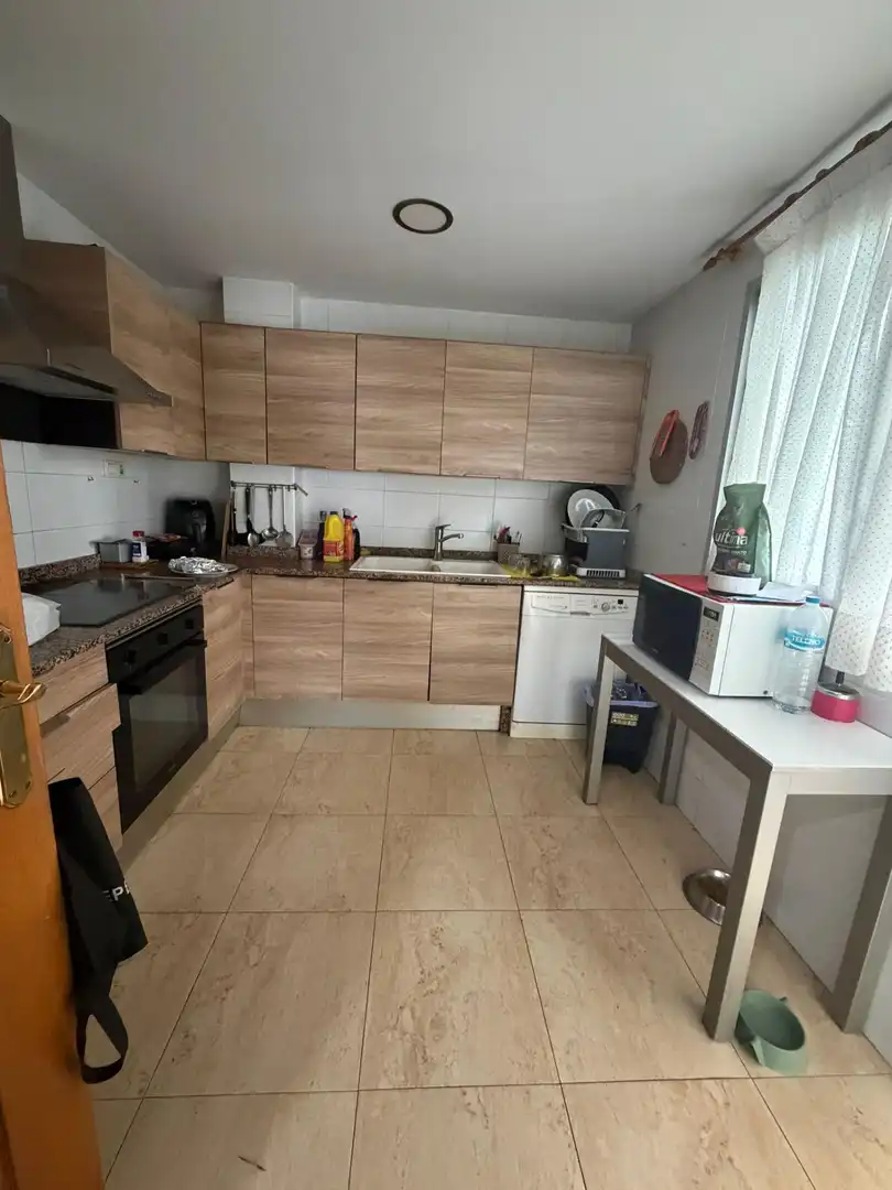 Cuina de Àtic de lloguer en Valencia amb Terrassa