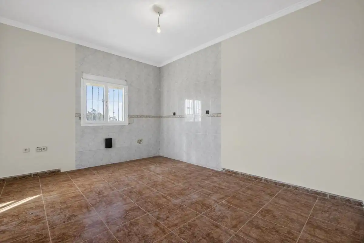 Finca rústica en venta en La Rinconada con Calefacción, Jardín privado y Terraza