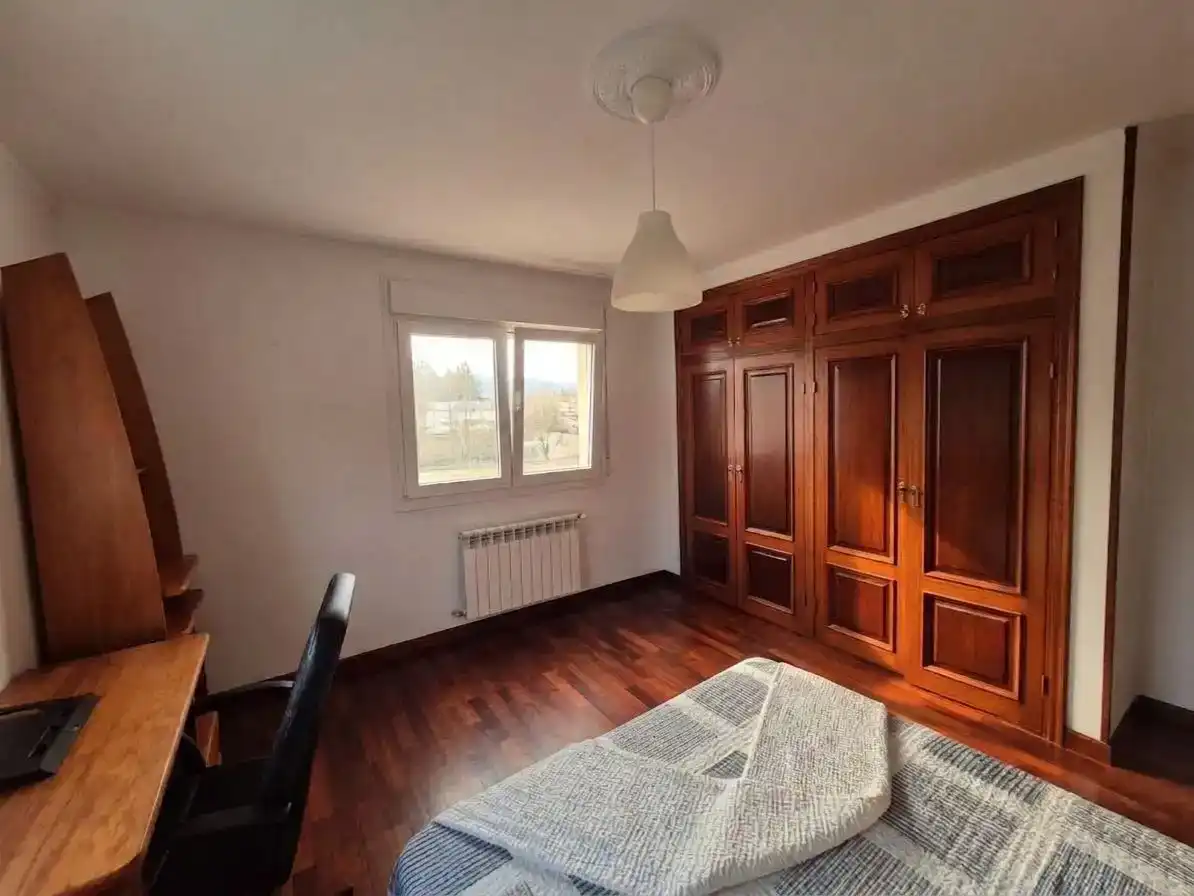 Habitación de Piso en venta en Carballo con Piscina y Balcón