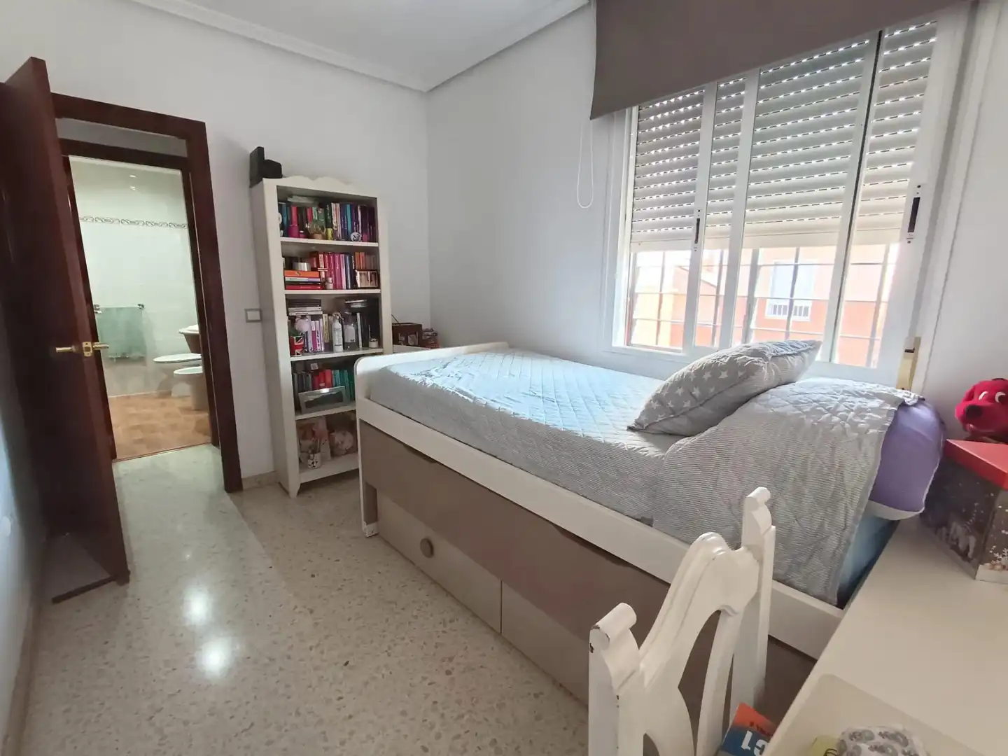 Dormitori de Casa adosada en venda en Córdoba amb Aire condicionat, Traster i Moblat