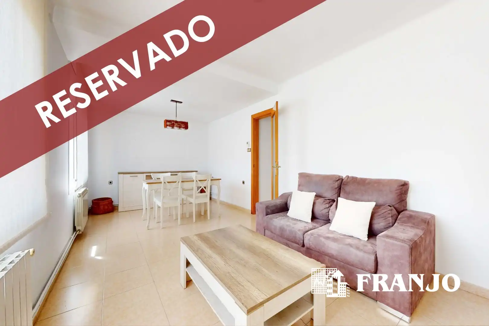 Sala d'estar de Pis en venda en Barberà del Vallès amb Calefacció
