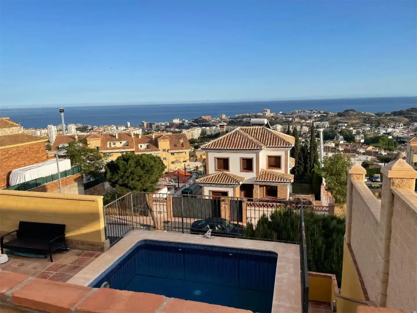 Vista exterior de Casa o xalet en venda en Benalmádena