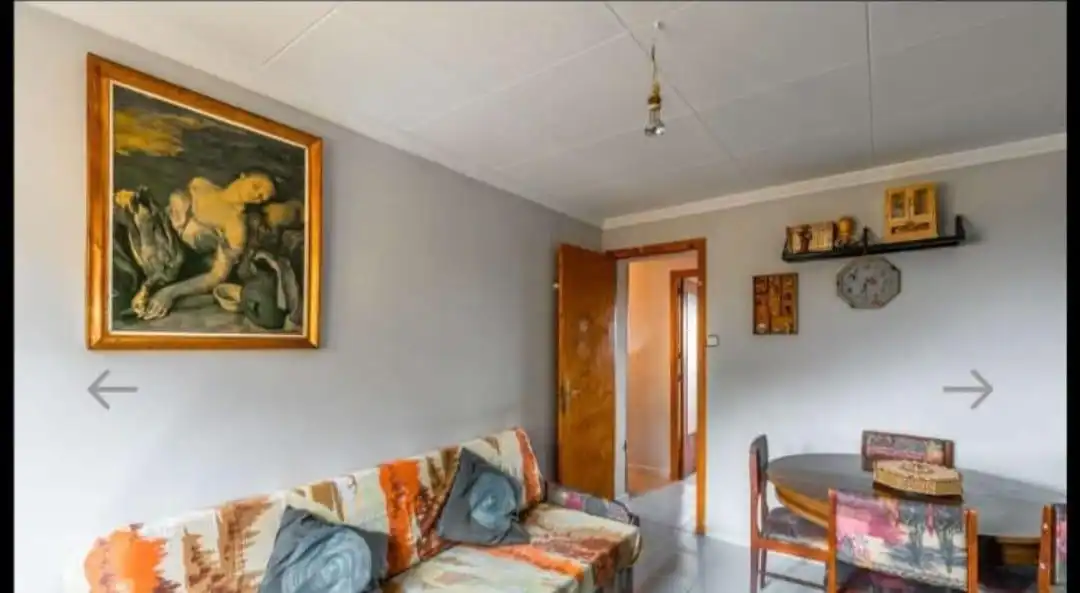 Habitación de Piso en venta en Monzón con Calefacción