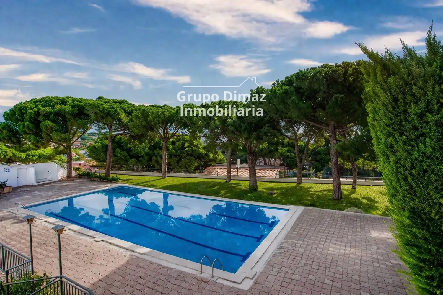 Piscina de Ático en venta en Sant Feliu de Guíxols con Calefacción, Terraza y Piscina