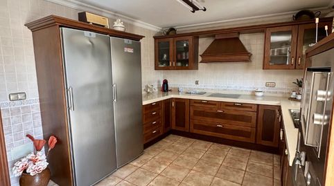 Foto 2 de Casa adosada en venda a Benamocarra, Málaga