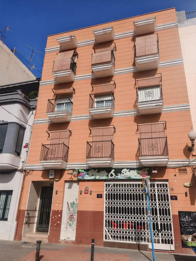 Vista exterior de Apartament de lloguer en Alicante / Alacant amb Aire condicionat, Calefacció i Moblat