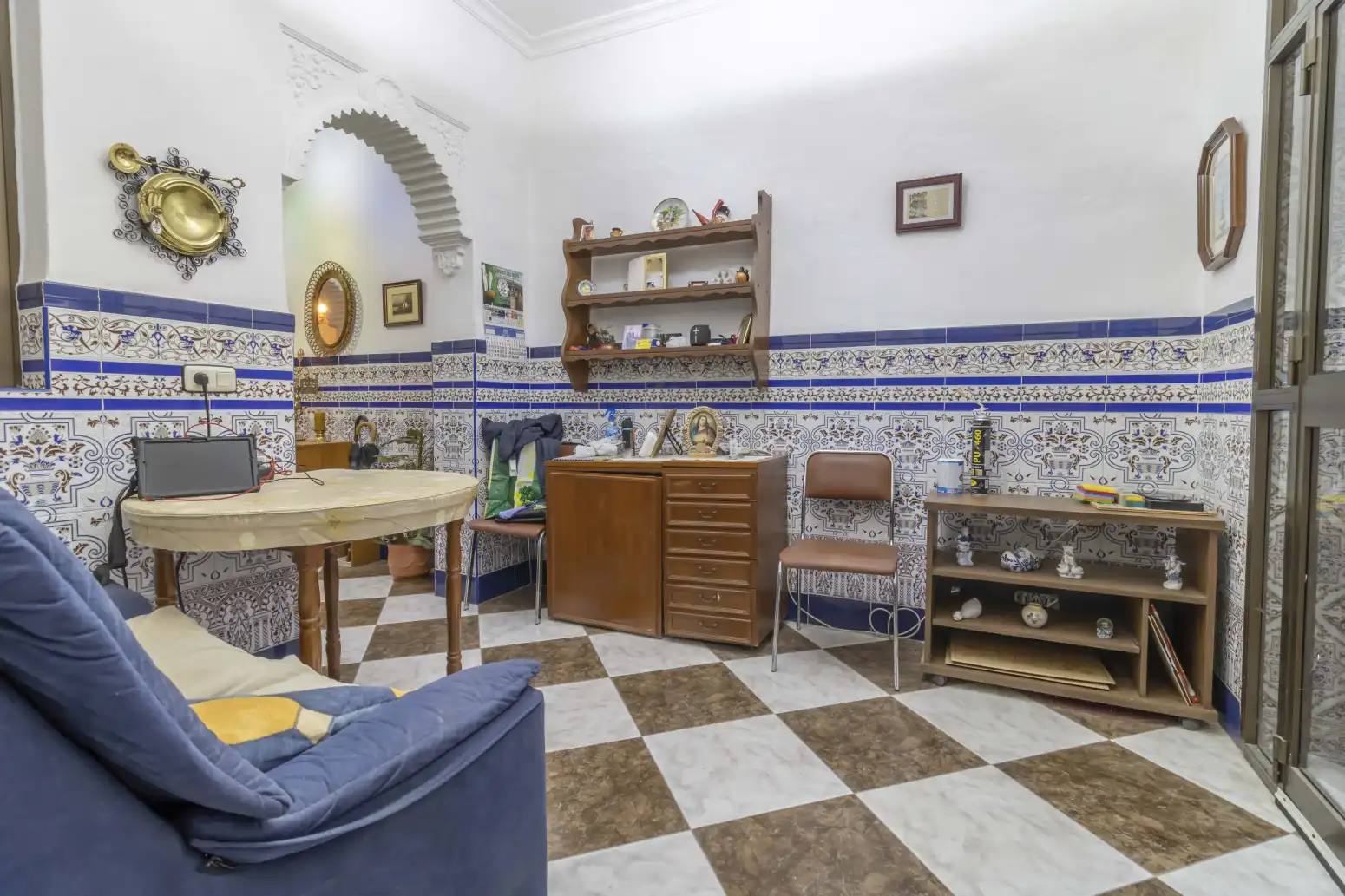 Wohnzimmer von Einfamilien-Reihenhaus zum Verkauf in Brenes mit Terrasse, Möbliert und Balkon