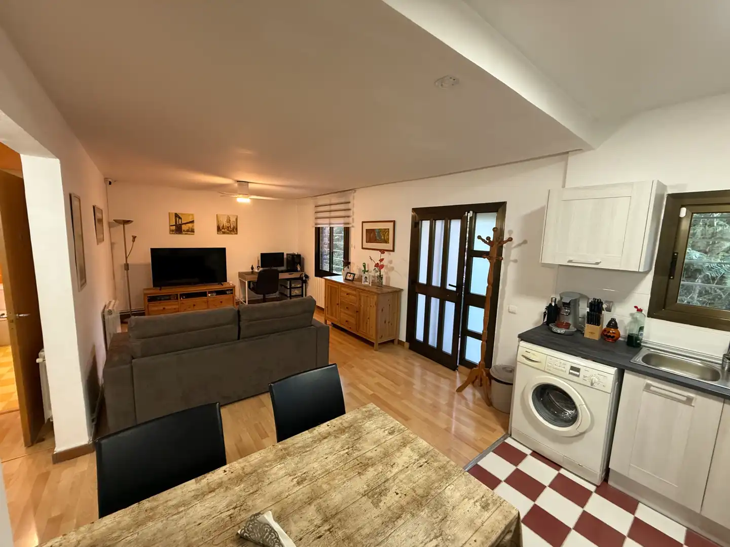 Living room of Flat for sale in L'Ametlla del Vallès  with Air Conditioner, Heating and Furnished
