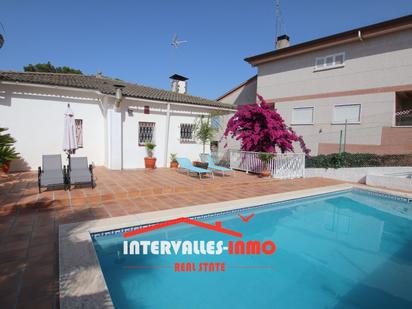 Exterior view of House or chalet for sale in Lliçà d'Amunt  with Terrace and Swimming Pool