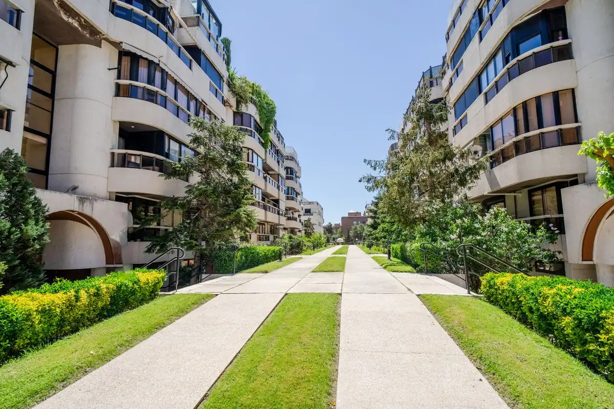 Exterior view of Attic for sale in Madrid  with Air Conditioner, Heating and Private garden