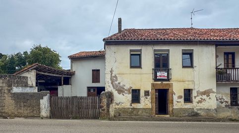 Foto 2 de Casa adosada en venta en Barrio Cóbreces, Alfoz de Lloredo, Cantabria