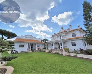 Vista exterior de Casa o xalet en venda en Águilas amb Aire condicionat, Calefacció i Jardí privat