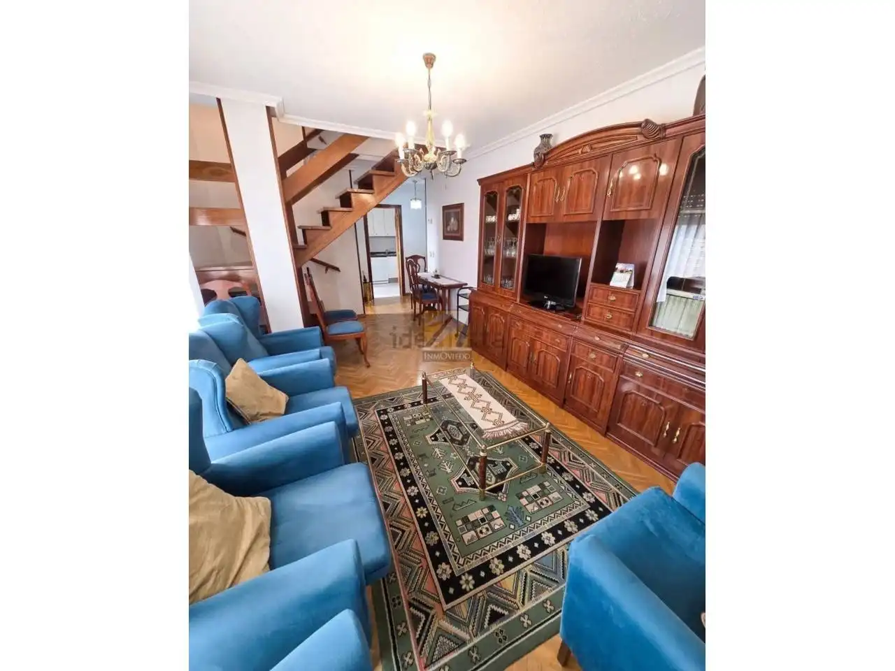 Sala de estar de Dúplex en venta en Oviedo  con Calefacción, Parquet y Terraza