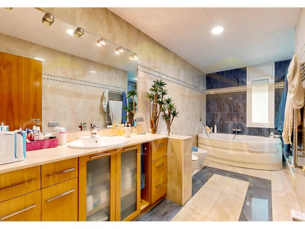 Bany de Casa o xalet en venda en Sabadell amb Aire condicionat, Jardí privat i Terrassa