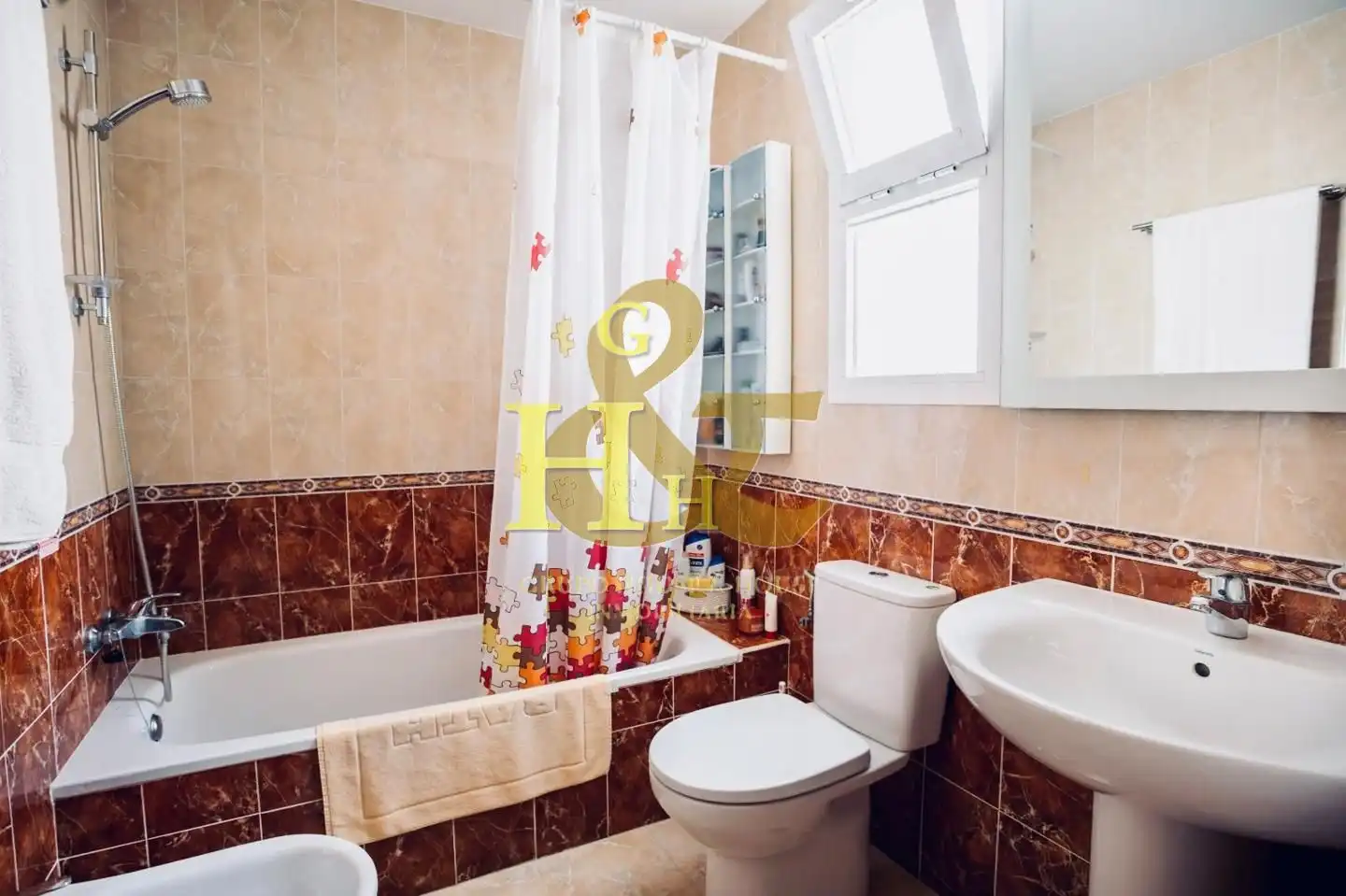 Baño de Piso en venta en Sanlúcar de Barrameda con Aire acondicionado, Terraza y Trastero