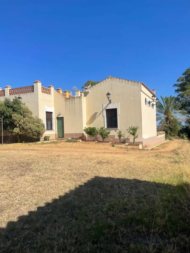 Außenansicht von Country house zum Verkauf in Ayamonte mit Privatgarten und Terrasse