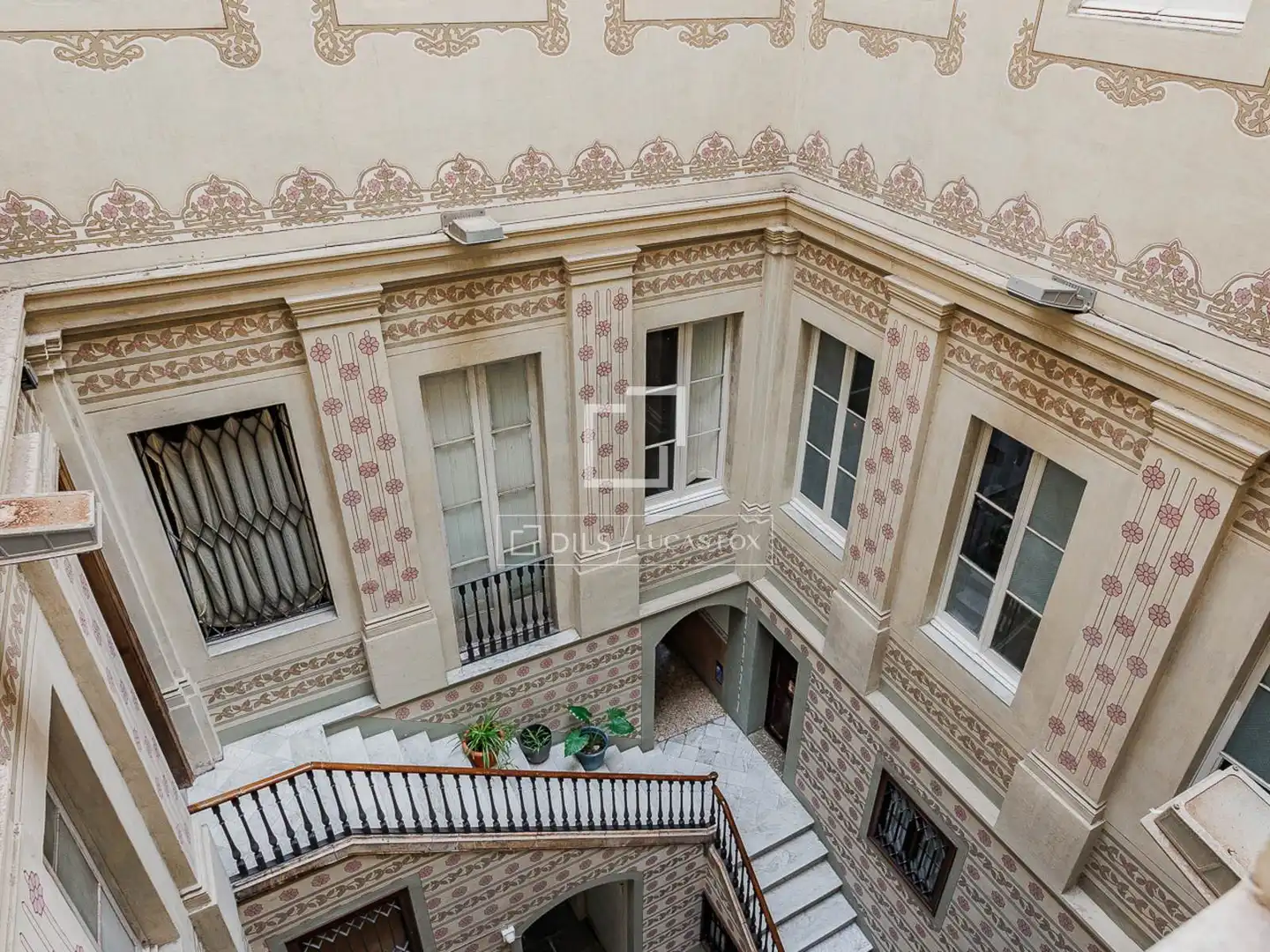 Vista exterior de Piso en venta en Barcelona con Aire acondicionado y Balcón