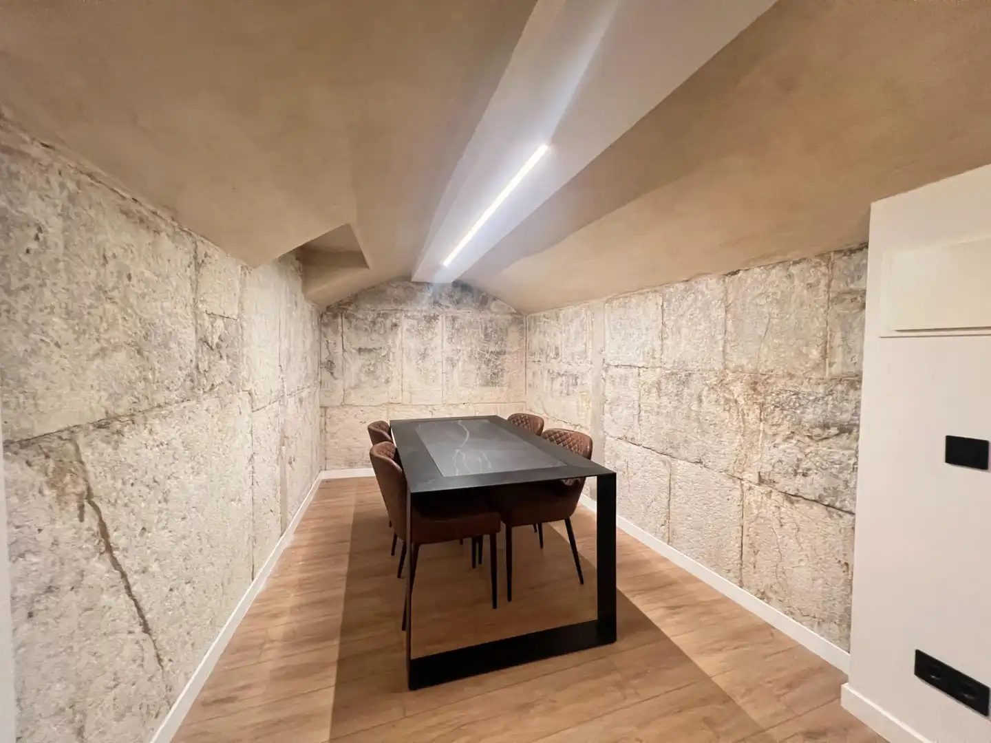 Ground floor for sale in Inca  with Air Conditioner and Furnished