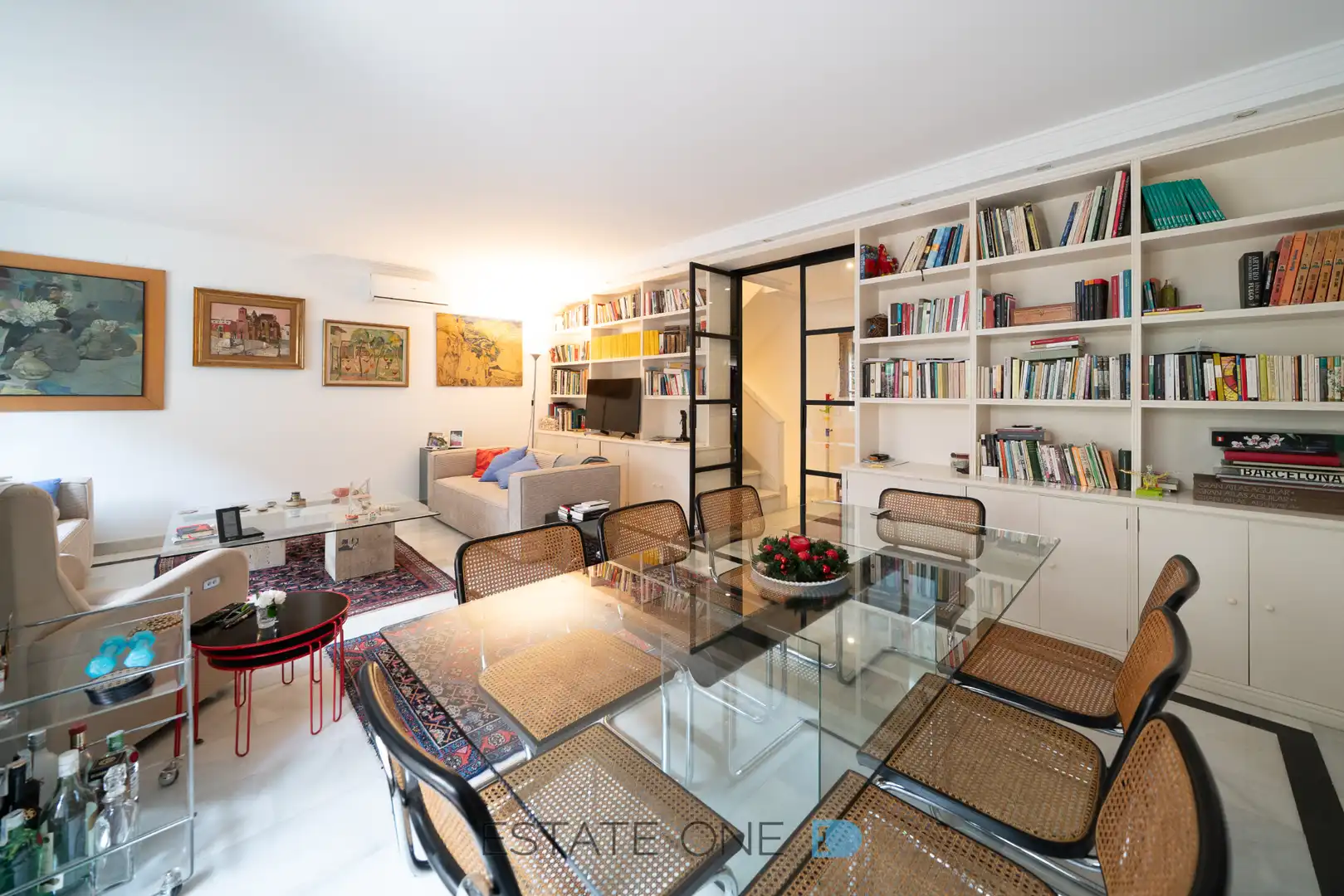 Sala de estar de Casa adosada en venta en Madrid con Aire acondicionado, Calefacción y Jardín privado