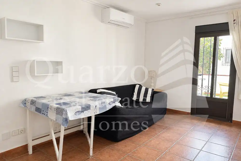 Apartamento en venta en Dénia con Calefacción, Jardín privado y Amueblado