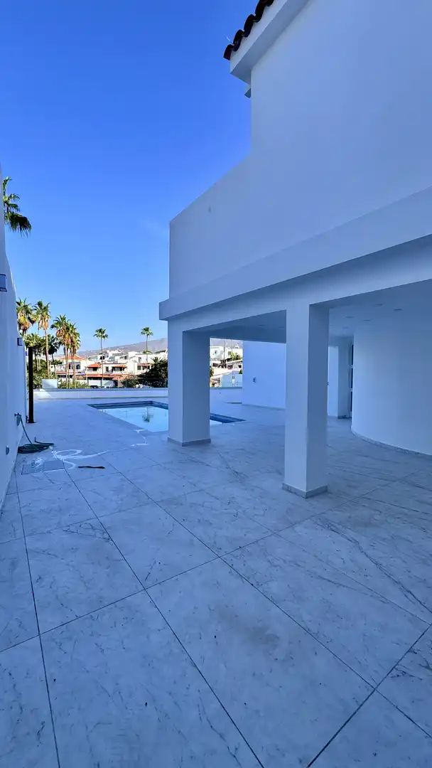 Piscina de Casa o chalet en venta en Adeje con Aire acondicionado, Jardín privado y Terraza