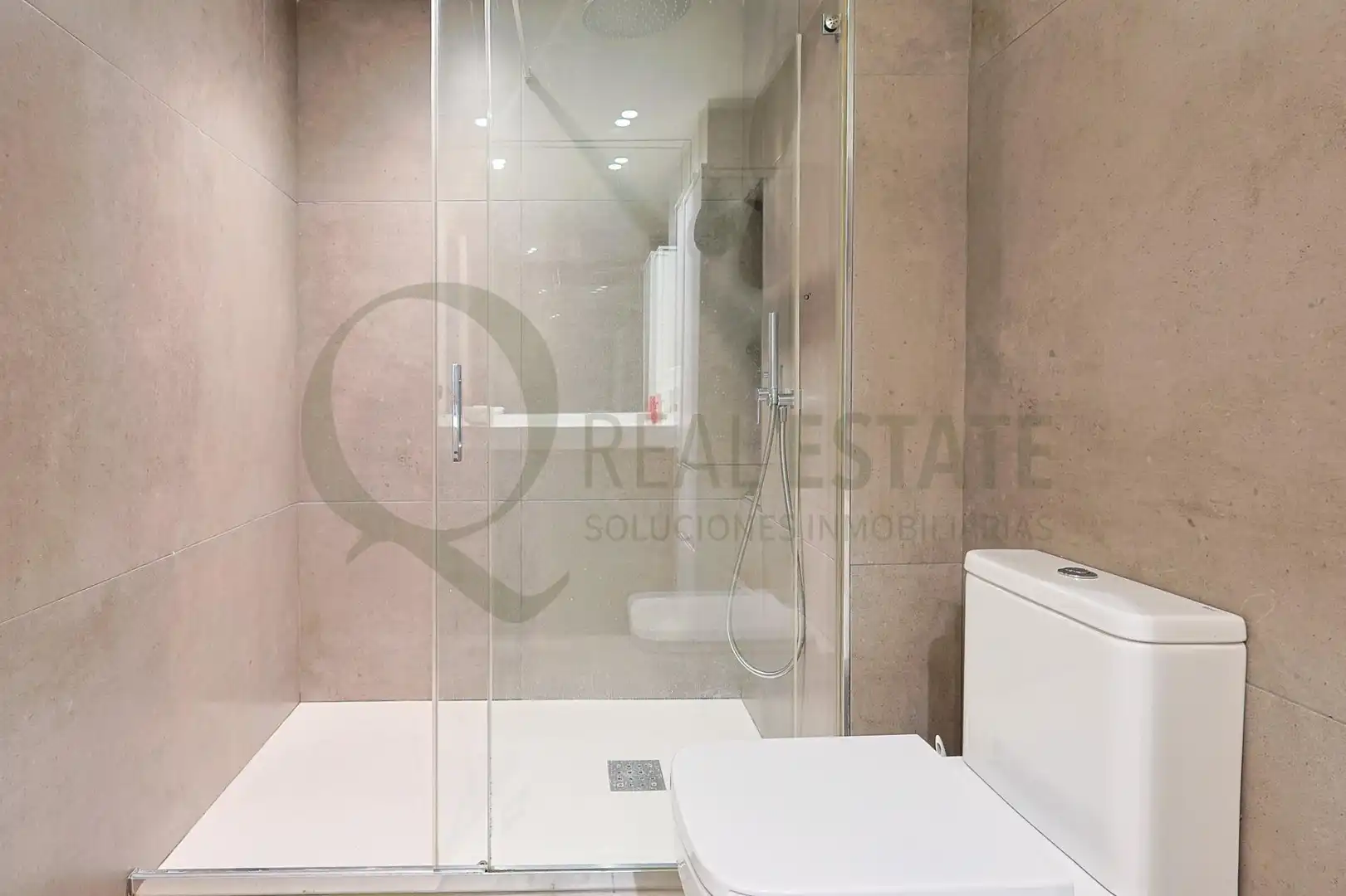 Piso con terraza en venta en FEDERICO SOTO, imagen 25