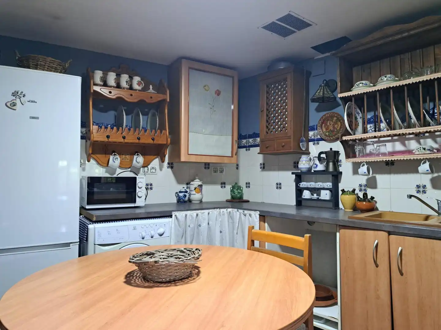 Cuina de Casa o xalet en venda en Cortes de Pallás amb Terrassa i Traster