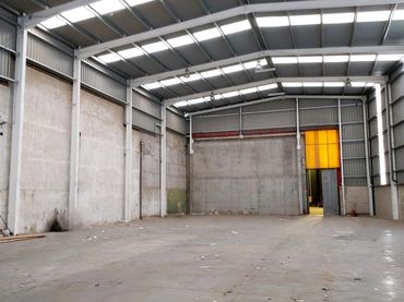 Nau industrial en venda a Calle Tungsteno