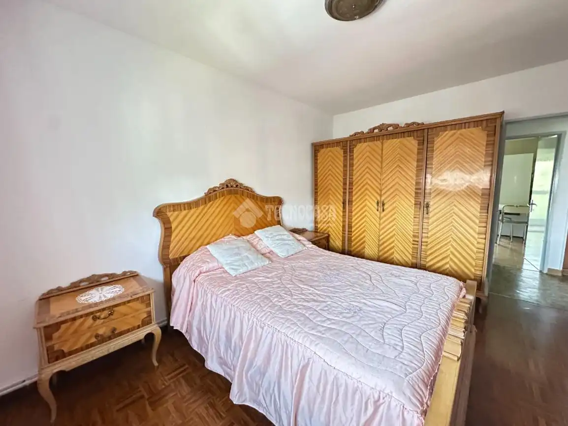 Bedroom of Flat for sale in Madrid  with Air Conditioner, Heating and Parquet flooring