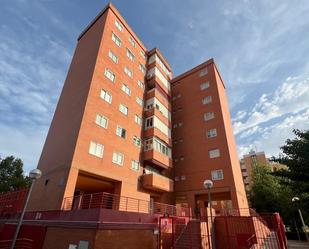 Vista exterior de Pis en venda en Fuenlabrada amb Aire condicionat i Calefacció
