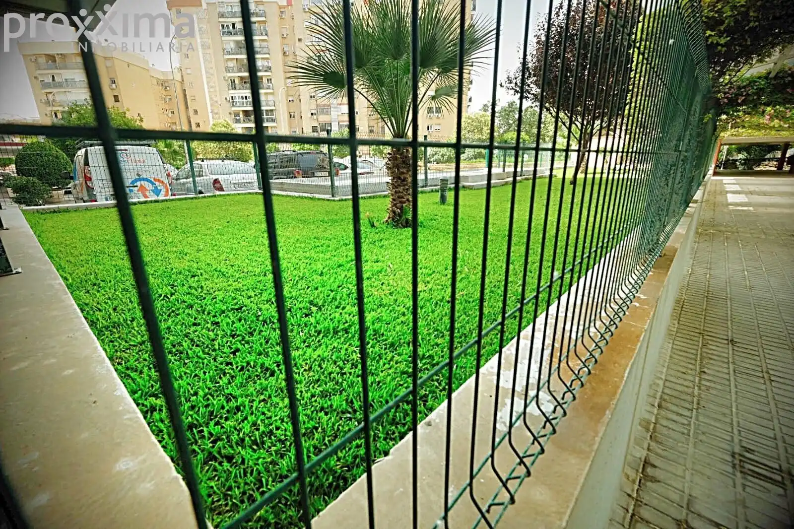 Jardín de Piso en venta en Sevilla con Jardín privado, Terraza y Trastero