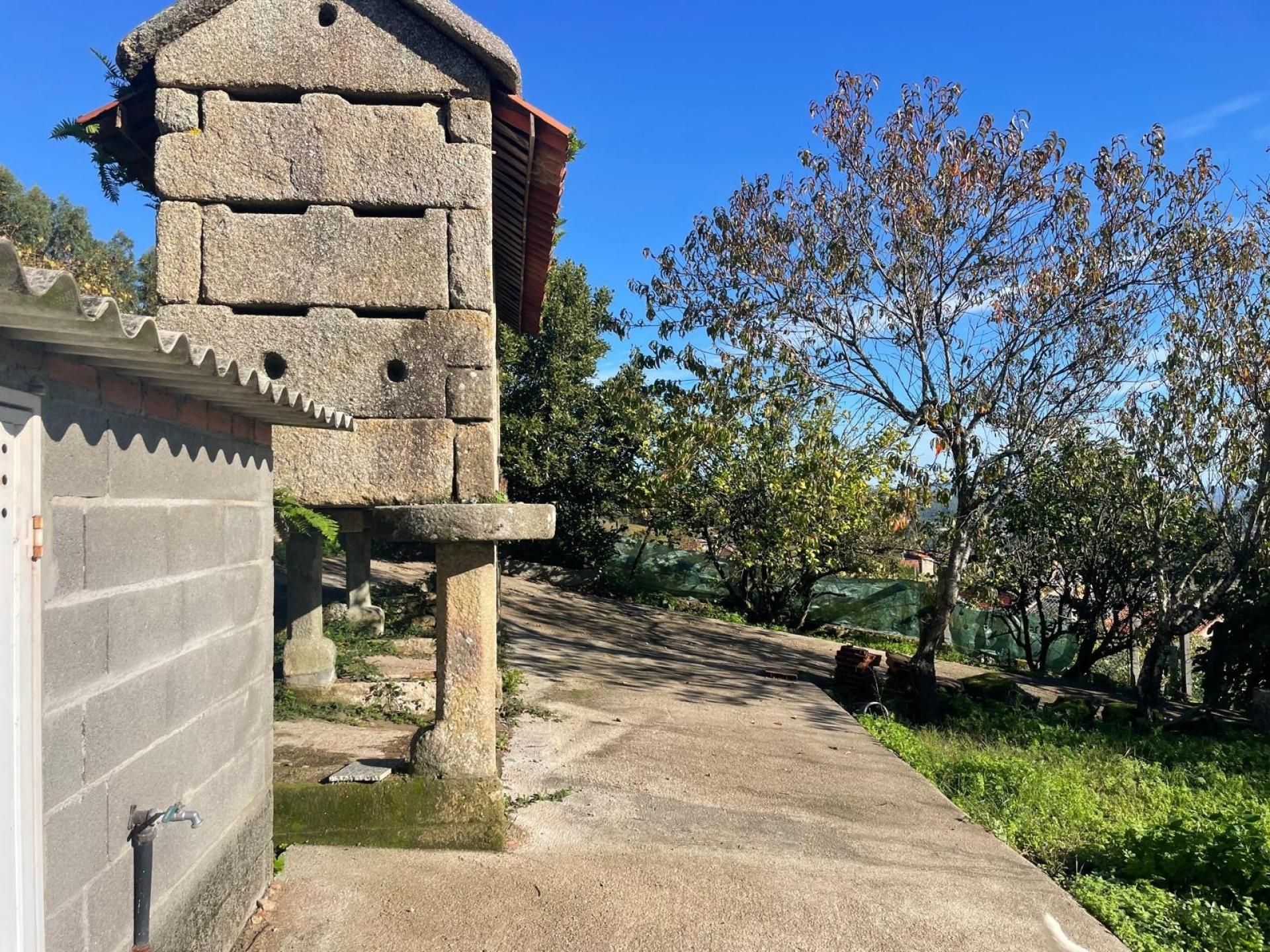 Exterior view of House or chalet for sale in Vilanova de Arousa  with Air Conditioner, Terrace and Swimming Pool