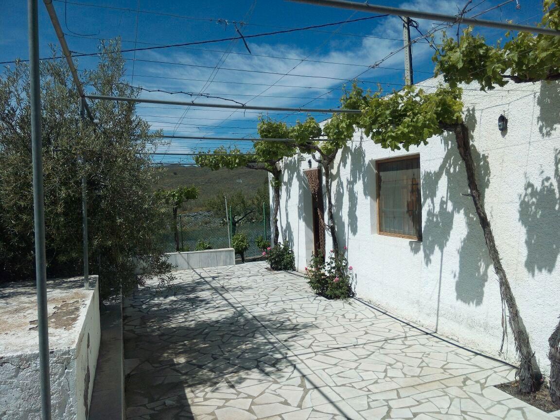 Garten von Country house zum Verkauf in Senés mit Möbliert