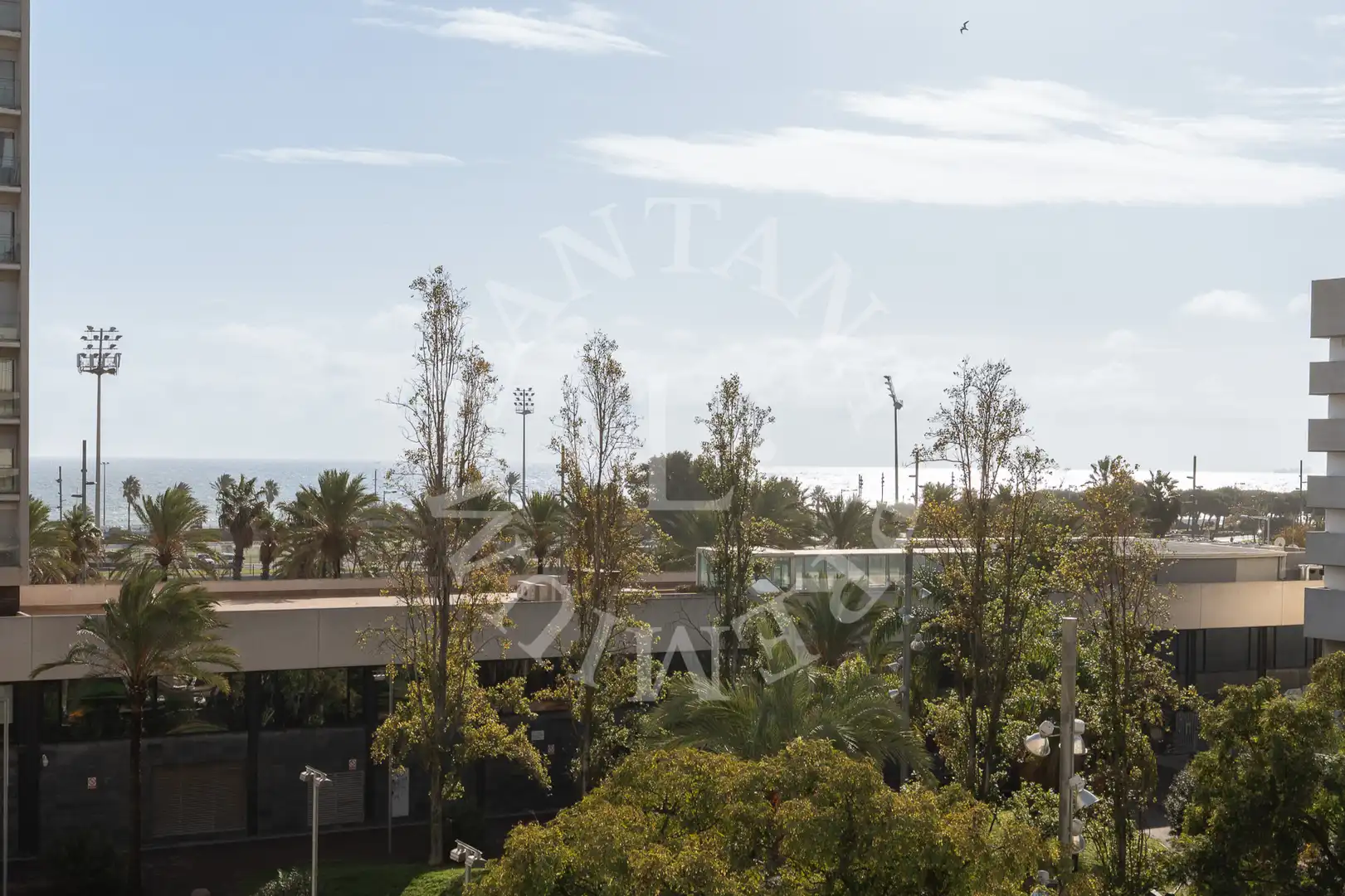 Vista exterior de Pis en venda en Barcelona amb Aire condicionat i Terrassa