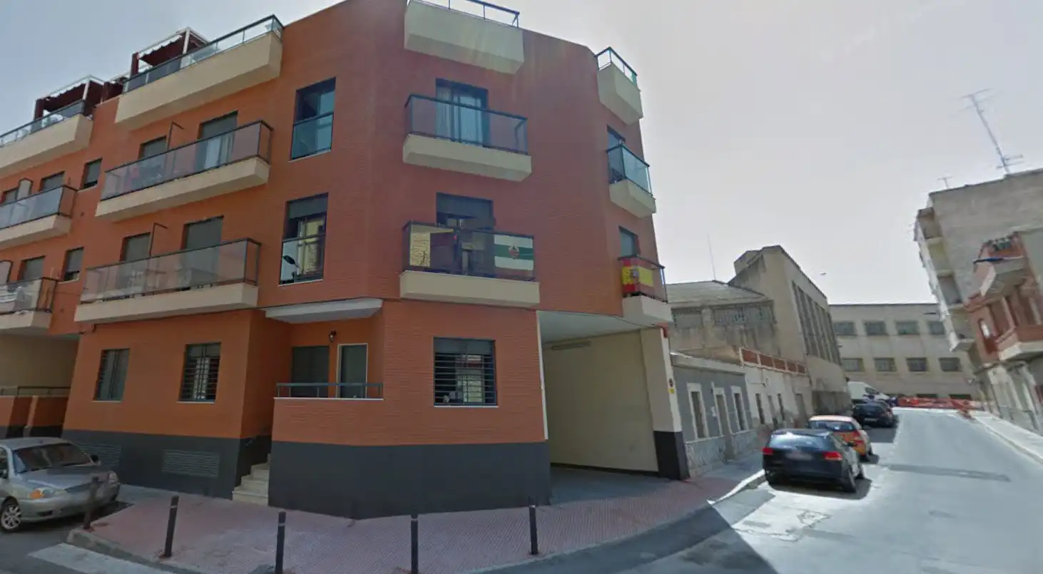 Vista exterior de Pis en venda en Crevillent