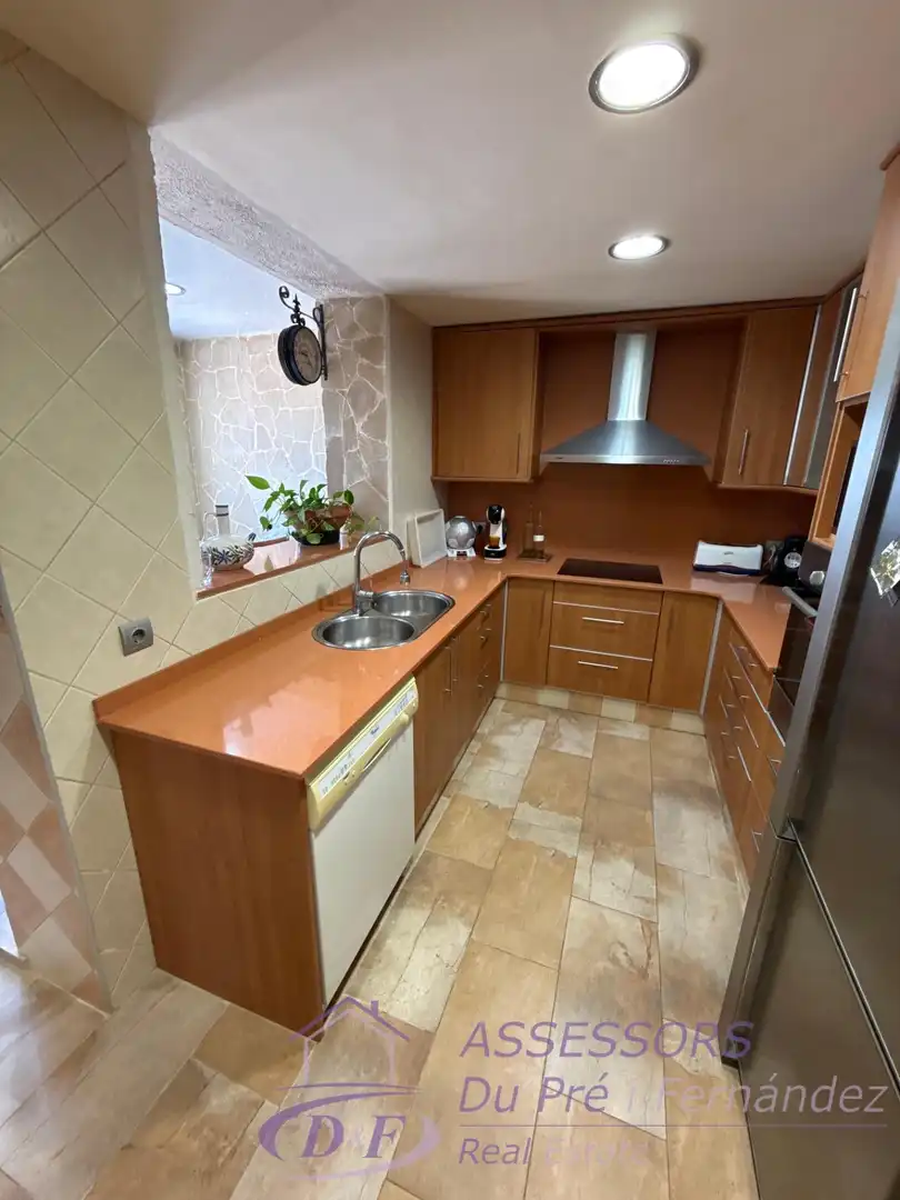 Casa aparellada amb terrassa en venda a Sant Cebrià de Vallalta, imagen 26