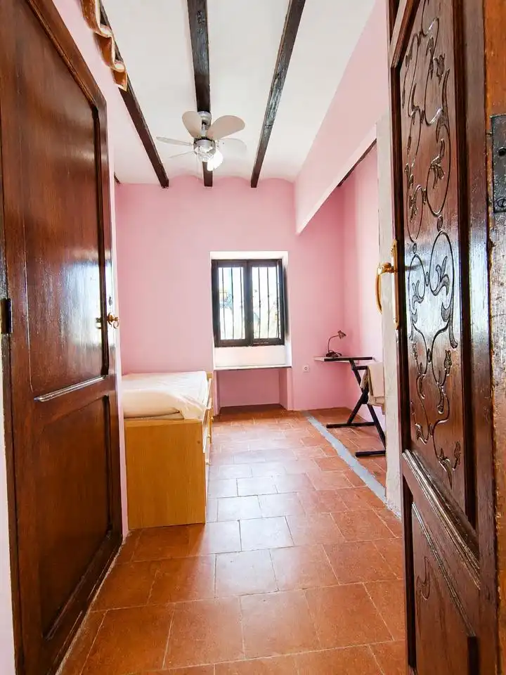 Dormitori de Casa o xalet en venda en Oliva amb Jardí privat, Terrassa i Traster