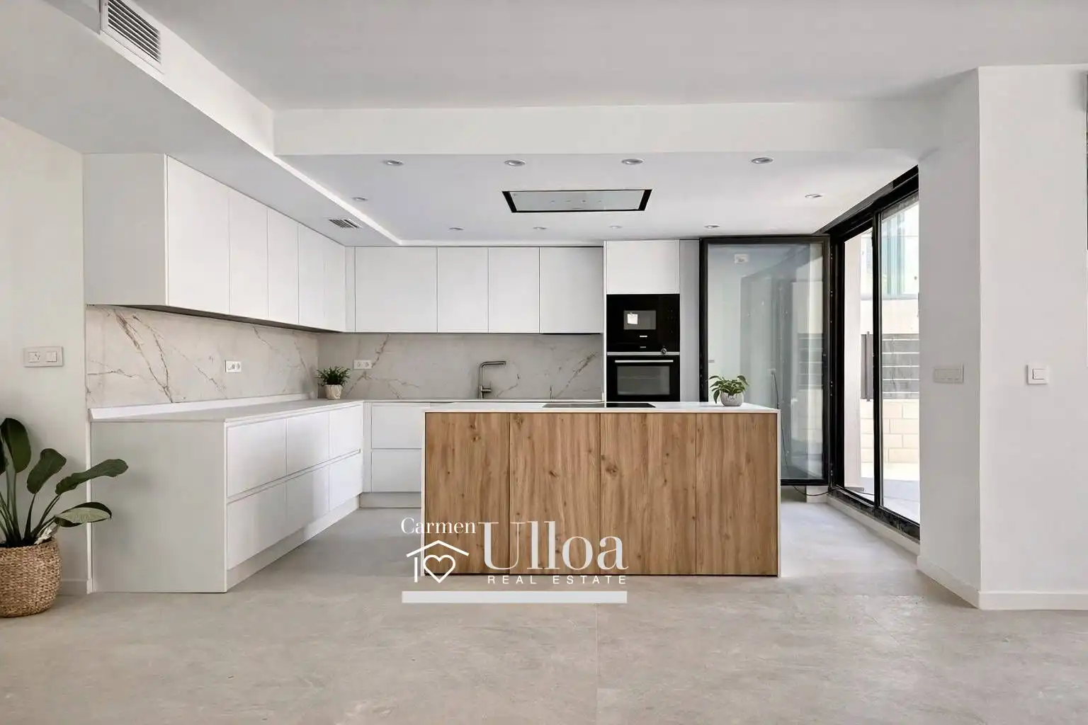 Cocina de Casa o chalet en venta en Sant Joan d'Alacant con Aire acondicionado, Jardín privado y Terraza