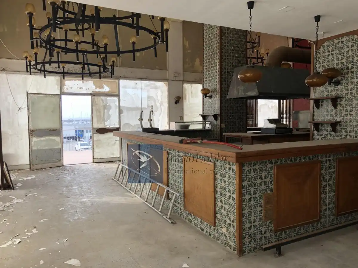 Local en venta en Cristofol Colom, Centre