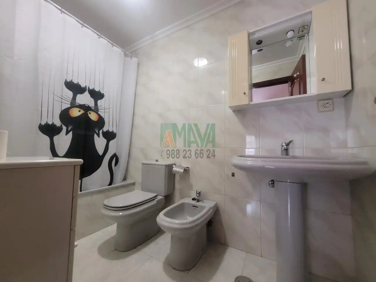 Badezimmer von Wohnung zur Miete in Ourense Capital  mit Heizung, Möbliert und Balkon