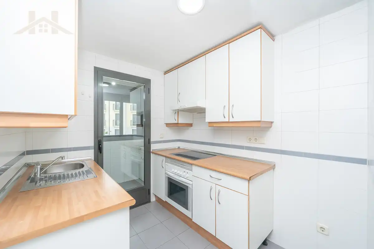 Cocina de Piso en venta en El Escorial con Calefacción, Parquet y Trastero
