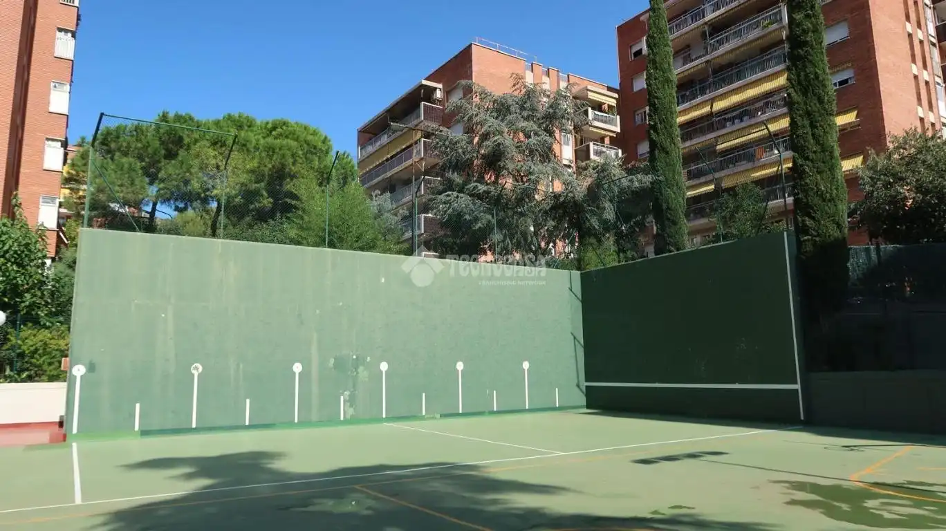 Parkplatz von Wohnung zum Verkauf in Barcelona mit Gemeinschaftspool