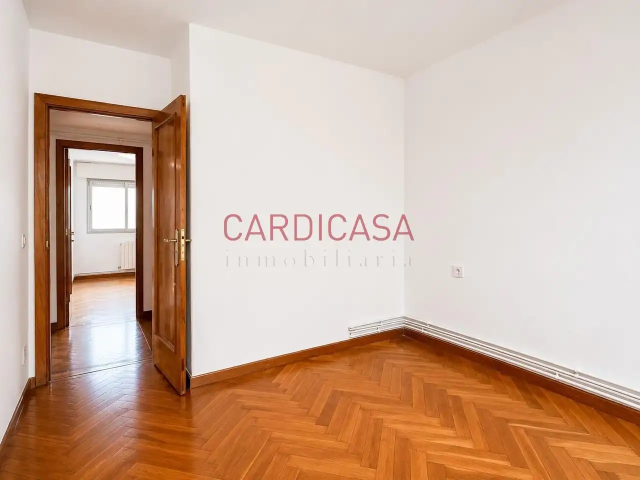 Habitación de Piso en venta en Vigo  con Calefacción, Parquet y Terraza