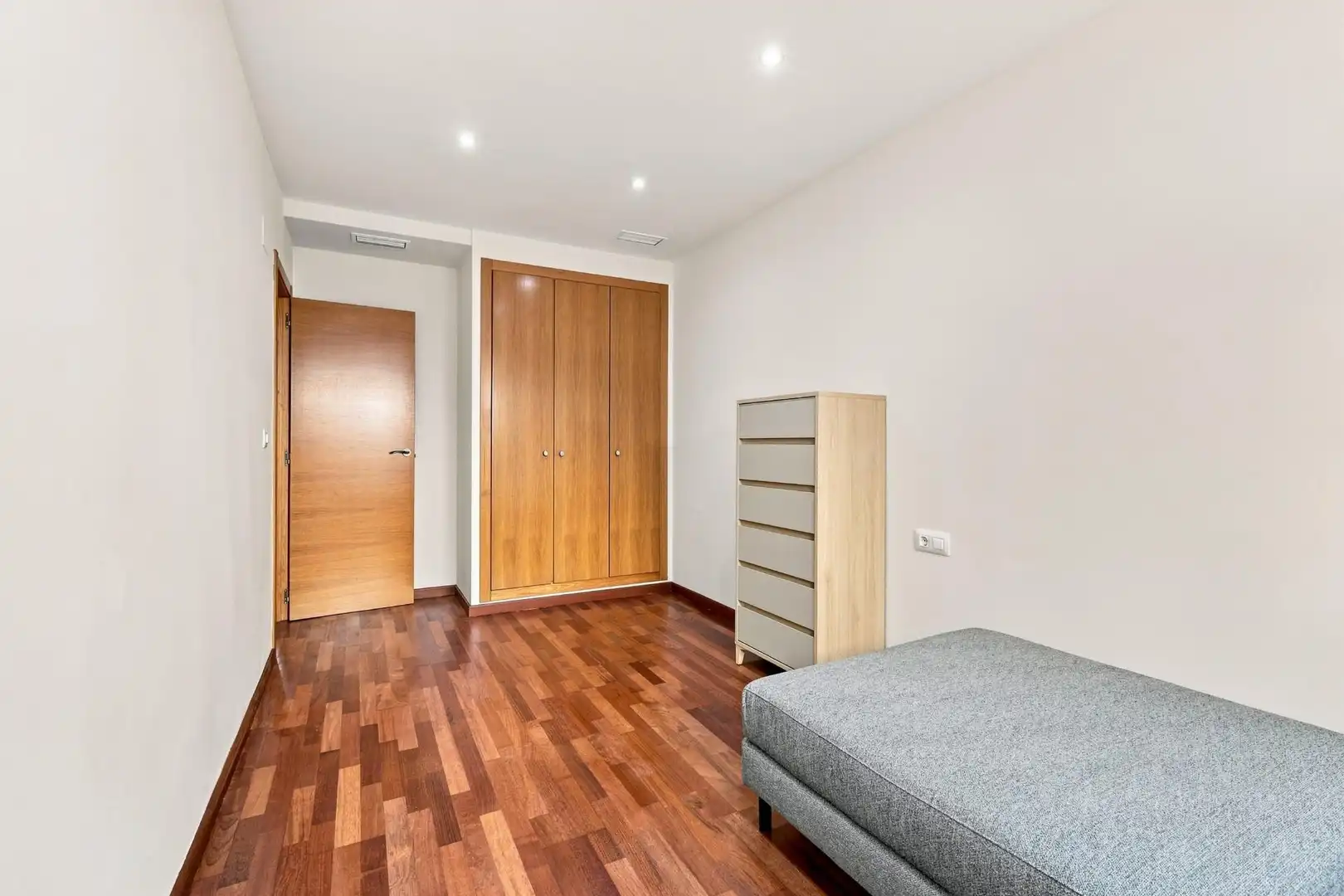 Piso en venta en Silla con Aire acondicionado, Parquet y Amueblado